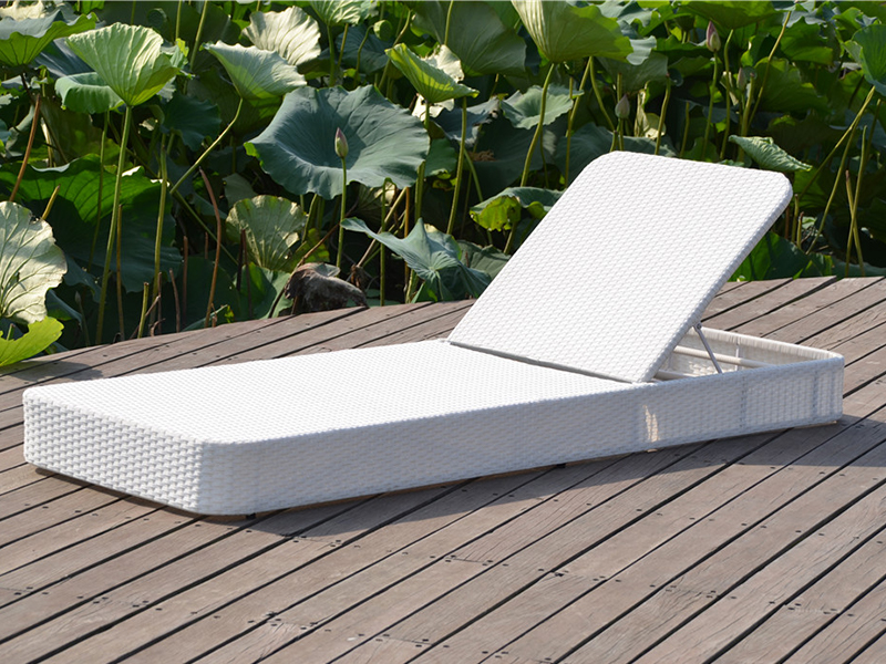 Hvid rotting lounge, udendørs afslapning solseng, aluminiumsramme rotting daybed yq-rb-432